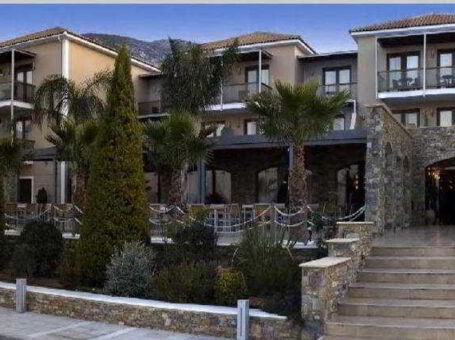Valis Resort