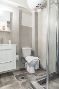 ERMOU SUITES BY LIVIN URBBAN