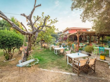 Nissos Bar & Resto