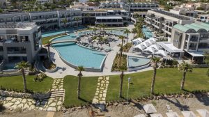 Amira Luxury Resort