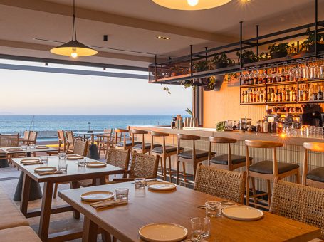 Erato Seaside Hotel