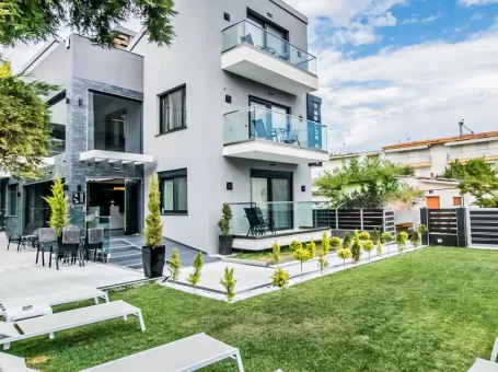 Lux Suites