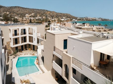 Nami Hotel & Suites