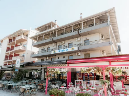 Aqua Beachfront Elegant Hotel