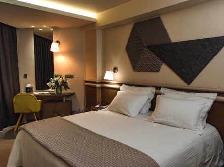 Emmantina Hotel