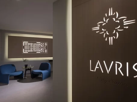 Lavris Suites