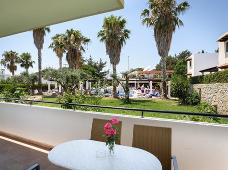 Pefkos Village Resort