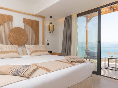 Cabana Blu Hotel & Suites