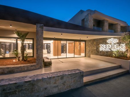 Noble Hotel Suites